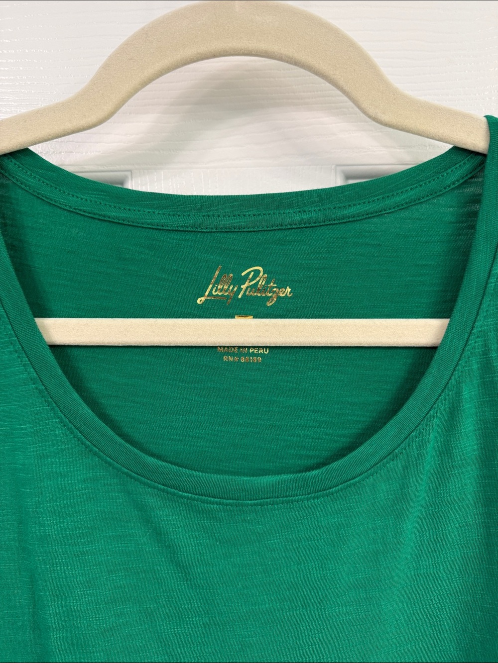GUC Lilly Pulitzer Etta Top in green.  Size Large. - Picture 2 of 4